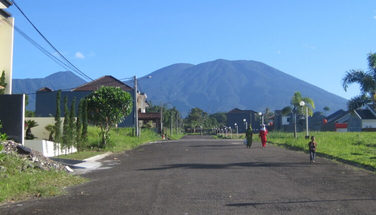 7 Misteri di Gunung Gede Pangrango, Menelusuri Jejak Legenda