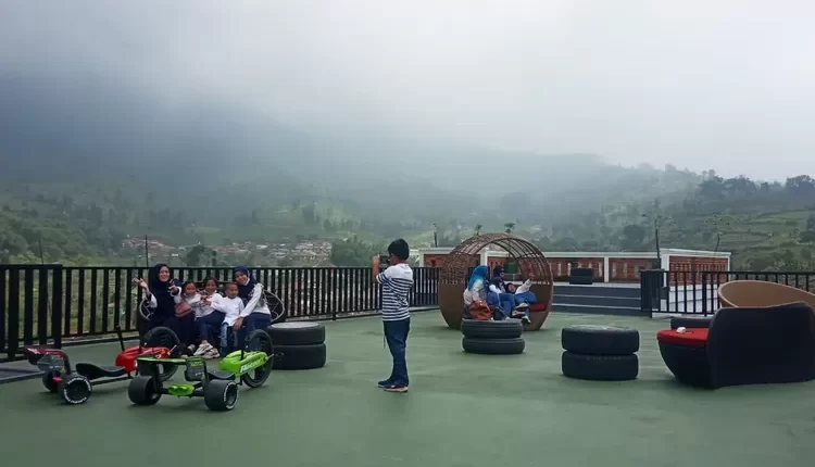 Staycation Adem di Wisata Villa Alam Kiwari Cianjur