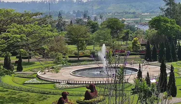 Taman Bunga Nusantara Cianjur, Wisata Murah Anti Gagal