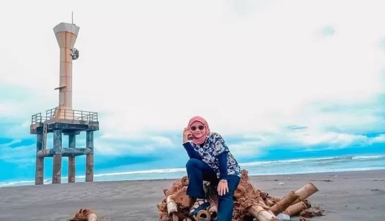 Wisata Pantai Apra Cianjur, Pesona Memukau di Sindangbarang