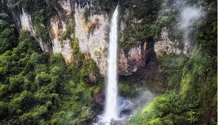 Manjakan Weekend Kamu Dengan Liburan ke Curug Ngebul