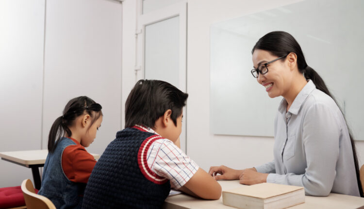 Tips Mendidik Anak Agar Tidak Terlibat Perkelahian Antar Sekolah