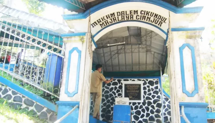 5 Makam Keramat Penuh Sejarah di Cianjur