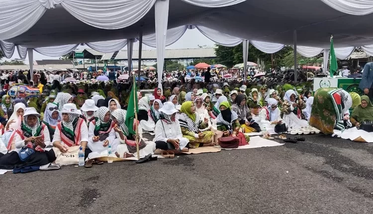 Ribuan Massa Cianjur Padati Terminal Pasirhayam dalam Aksi Solidaritas untuk Palestina