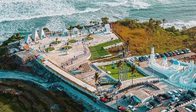 Eksplorasi Keindahan Pantai Karang Potong Ocean View di Cianjur