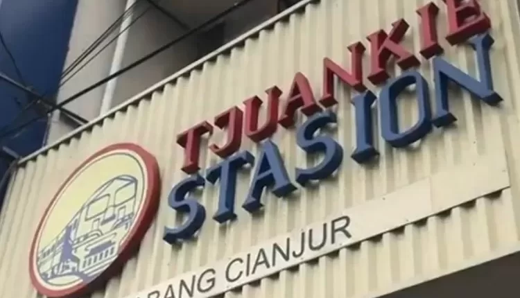 Menggoyang Lidah di Tjuanki Stasion Cianjur