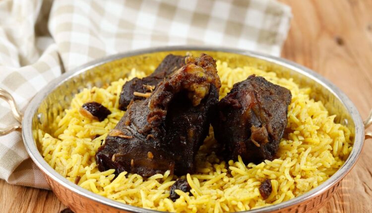 Resep Nasi Kebuli, Hidangan Timur Tengah yang Kaya Rempah