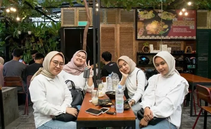 Menikmati Kelezatan Kuliner Kekinian di Mr Ebood Cianjur