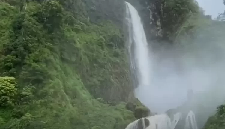 Revitalisasi Jalan Menuju Curug Citambur, Bupati Cianjur Luncurkan Program Unggulan