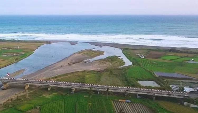 Keindahan Jembatan Cilaki yang Hubungkan Antara Cianjur Selatan dan Garut