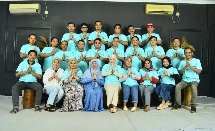 Kompak! Alumni Angkatan 8 Pondok Pesantren Al-Ittihad Cianjur Rayakan Gelar Buka Bersama dan Reuni