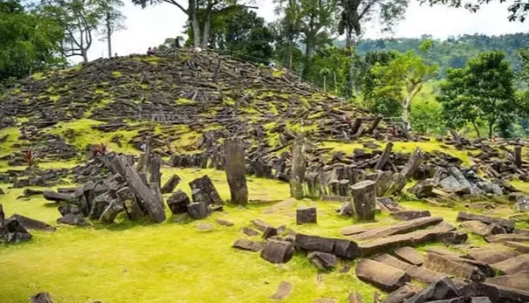 Riset Gunung Padang Bermasalah, Apakah Masih Disebut Piramida Tertua?