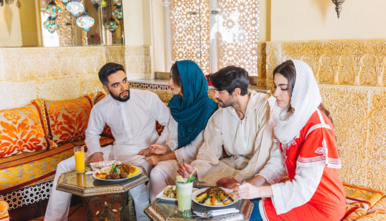 Hindari Menanyakan 6 Pertanyaan Sensitif Saat Lebaran!