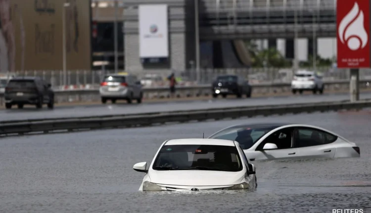 Have Fun dan Ikhlas, Pengalaman Unik Warga Cianjur saat Bencana Banjir Melanda Dubai