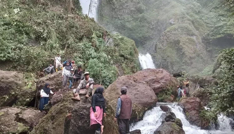 Curug Cijampang di Situhiang Cianjur, Destinasi Wisata yang Mencuri Perhatian