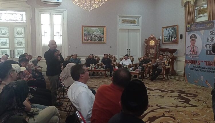 May Day 2024 di Cianjur, Buruh Tuntut Perlindungan Hukum dari Investor Nakal