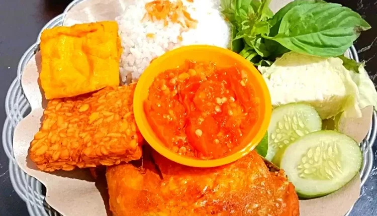 Pujasera SQ, Surga Kuliner Hemat dan Variatif di Cianjur