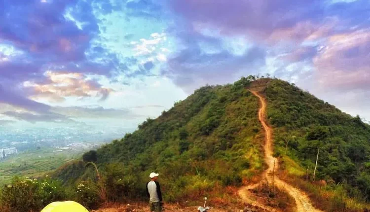 Misteri Tersembunyi Gunung Kasur di Cianjur, Lebih dari Sekadar Keindahan Alam