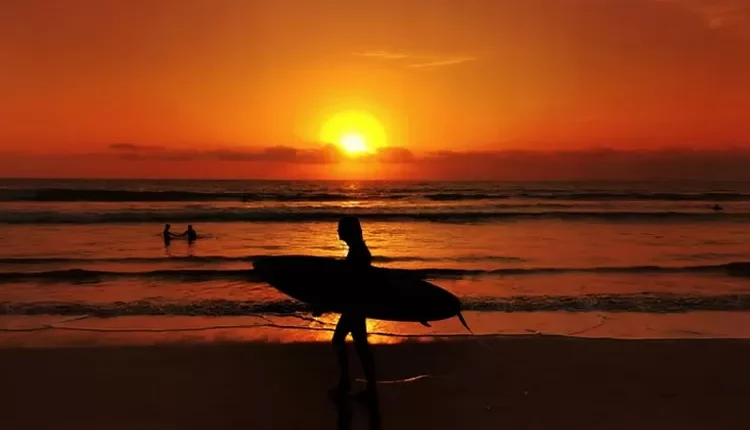 Keindahan Tersembunyi Pantai Lugina di Cianjur, Destinasi Ideal untuk Healing dan Fotografi