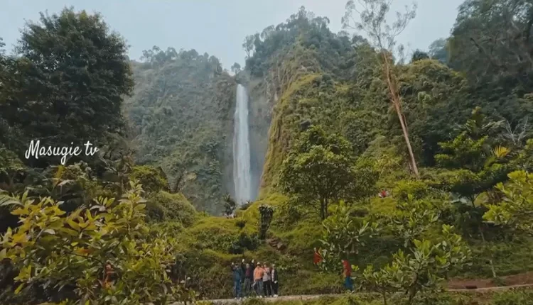 Main ke Cianjur Selatan Nggak Seru Kalau Belum ke Curug Citambur
