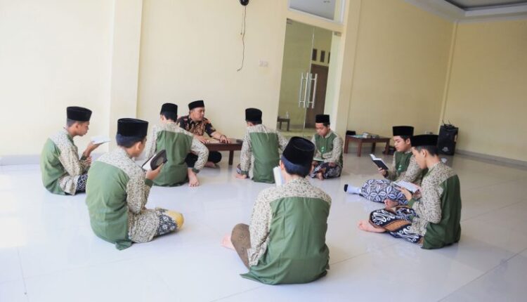 Pondok Pesantren di Cianjur yang Fokus Pada Bidang Studi Tahfidz