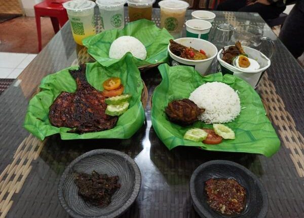 Bebek Goreng Terminal, Kuliner Murah yang Wajib Dicoba di Cianjur