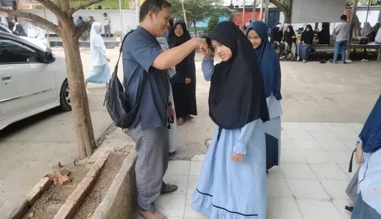 Cara Mengatasi Kerinduan Anak Saat Berada di Pondok Pesantren