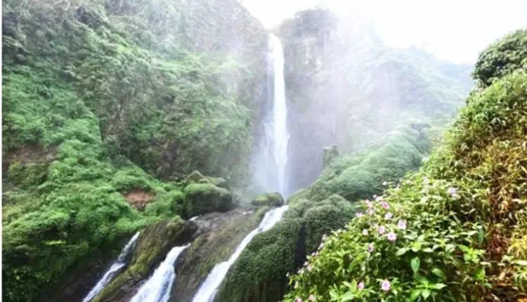 Indahnya Wisata Curug Citambur, Air Terjun Mempesona di Cianjur