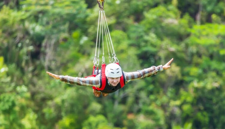 Rekomendasi Wisata Flying Fox di Cianjur
