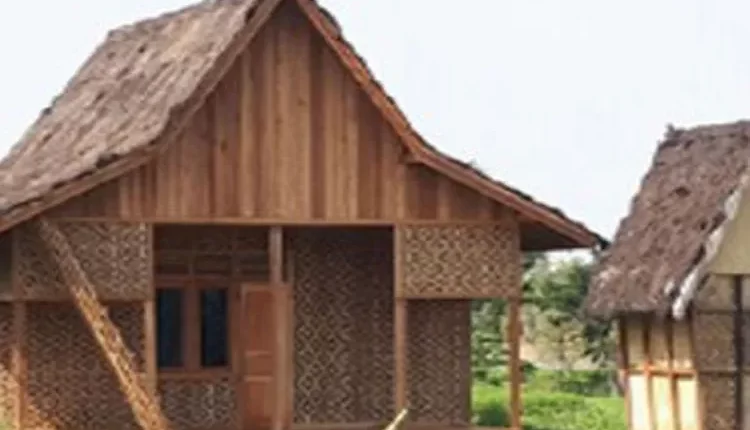 Wisata Edukasi di Rumah Adat Sunda Cimanggu, Jelajah Kampung Pandanwangi