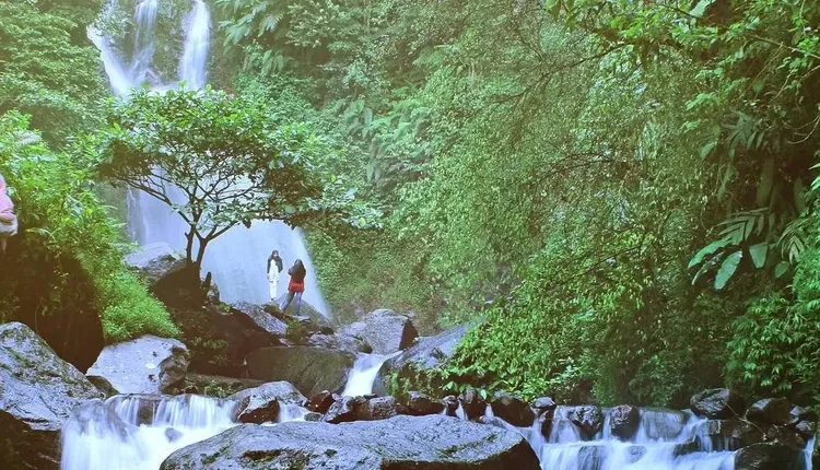 Curug Ciherang: Pesona 3 Tingkatan Air Terjun